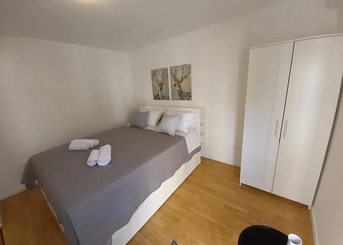 Apartment Leela *
