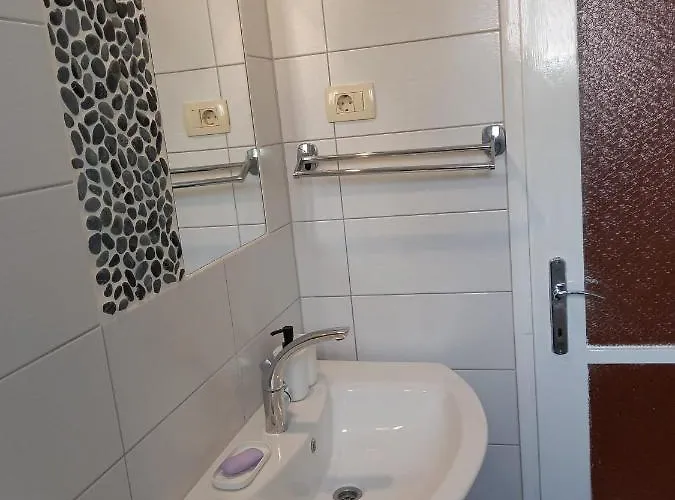 Leela Apartment *