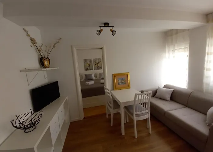 Leela Apartment Split